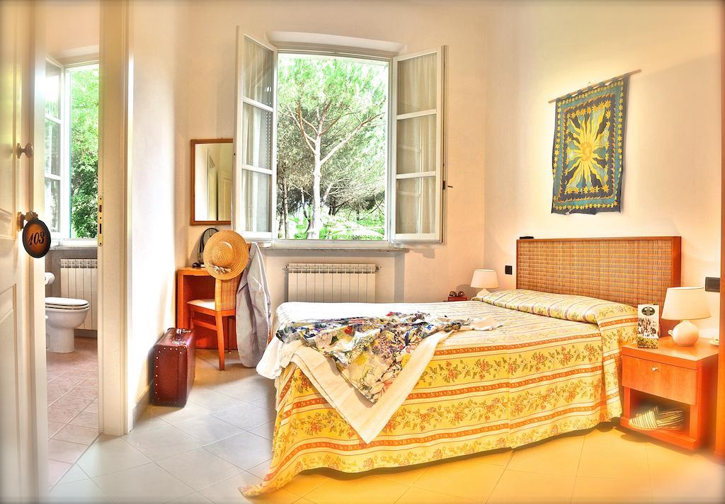 Hotel Villa Fiorisella Marina di Massa Ruang foto