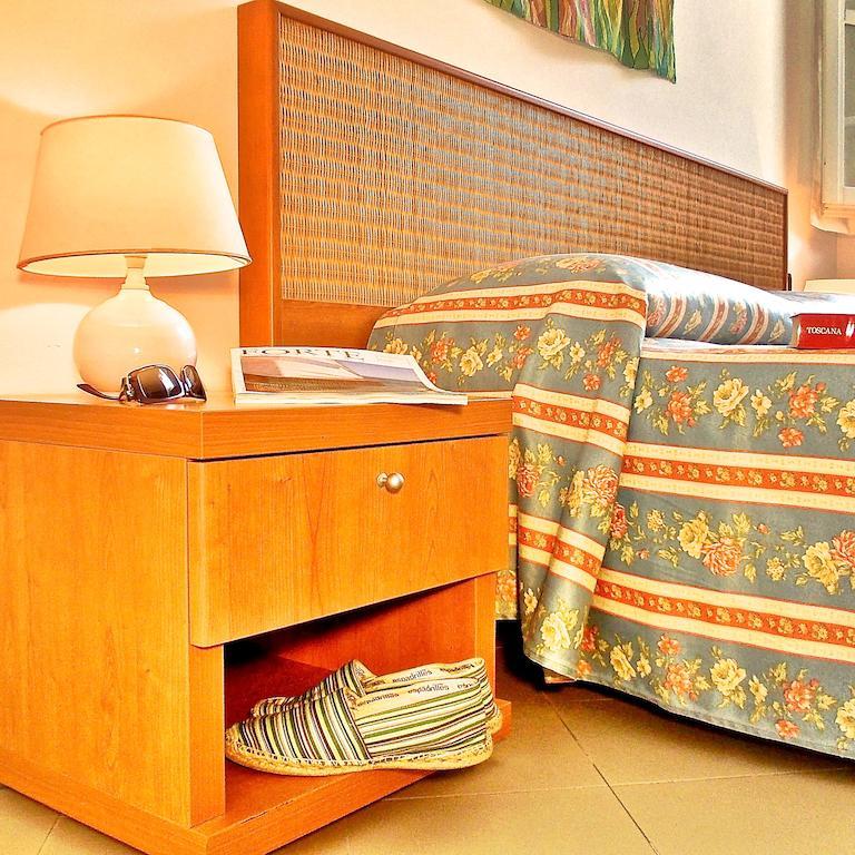 Hotel Villa Fiorisella Marina di Massa Ruang foto